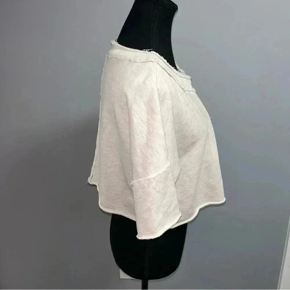 Atko Crop  Top - Picture 2 of 6